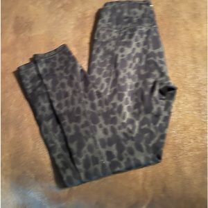Size small VS leggings 10$ pair